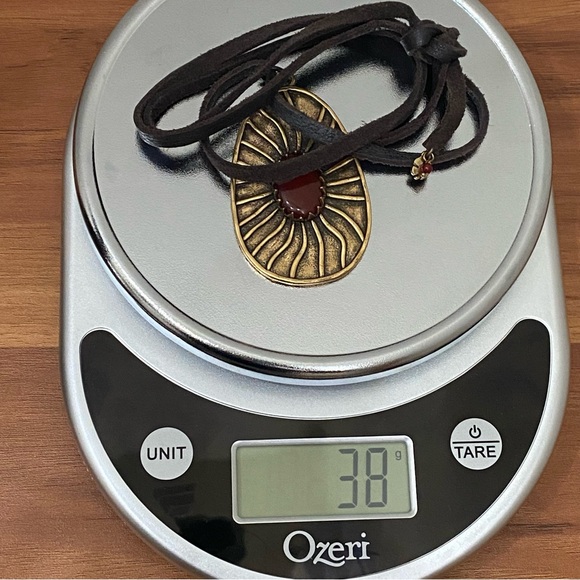 LUCKY BRAND Red Carnelian Brass-tone Large Pendant Leather Cord 26” Necklace - Picture 13 of 14